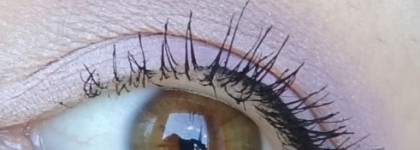 Maybelline the Colossal volum' express Mascara Black & Artdeco Long Lasting Liner 01