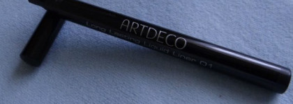 Maybelline the Colossal volum' express Mascara Black & Artdeco Long Lasting Liner 01