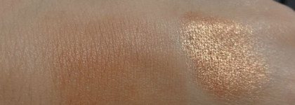 Yves Rocher Couleurs Nature "Загар и Перламутр"  bronzer and shimmer powder duo #02 Hale mat