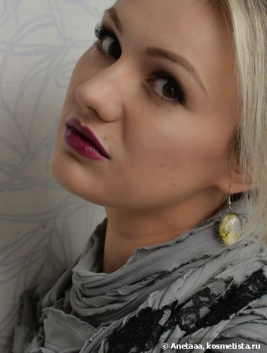 Dolce & Gabbana Monica Voluptuous Lipstick 120 Magnetic Monica