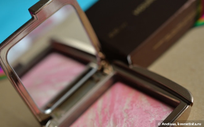 Hourglass Ambient Lighting Blush - Luminous Flush