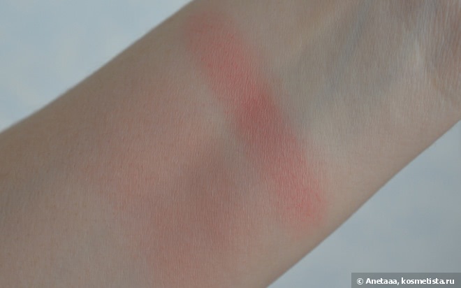 Hourglass Ambient Lighting Blush - Luminous Flush