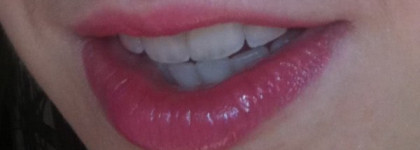 Соблазнительный леденец Dior Addict Lipstick 554 IT Pink