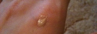 База под тени Sensitive Eye Shadow Base от Make up Factory