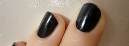 Sally Hansen complete Salon Manicure 670 Midnight in NY