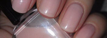 Chanel Le Vernis #453 Magnolia Rose