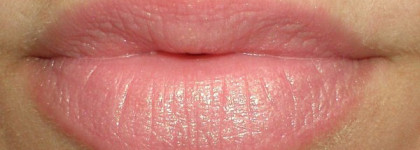 Estee Lauder Signature Lipstick #01 Pink Sand