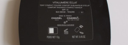 Пудра Chanel Vitalumiere Eclat Comfort Radiance Compact Makeup SPF 10 - № В20