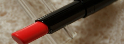 Помада Guerlain la petite robe noire le rouge #041