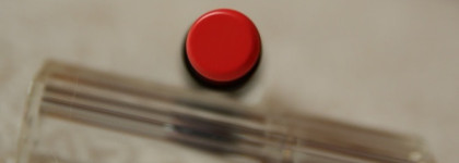 Помада Guerlain la petite robe noire le rouge #041