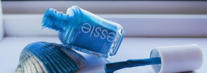 Essie 96 -  Beach bum blu