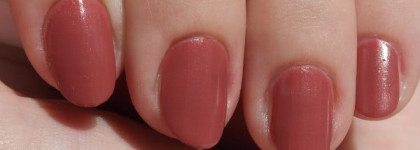 Essie 218A - All tied up