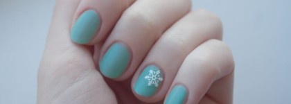 Essie 98 - Turquoise & caicos