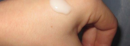 Аромат йогурта от Korres Foaming Cream Cleanser  Milk Proteins