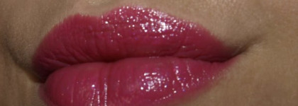 Недорогие обновки для губ от Essence: помада №49 (Like A Lady) и Xxxl shine lipgloss, №05 ( super girl )