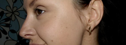 Кусочек лета.  Essence bronzing compact powder shimmer 01 bronzing qween