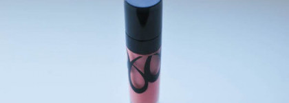Идеальный розовый. Benefit Ultra Shines  Lipgloss оттенок Life on A list