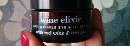 Греческий дух в креме для глаз и губ Apivita anti-wrinkle eye & lip cream with red wine & beeswax