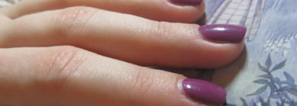 Три цвета, три лака Orly (Pure Petunia, Viridian Vinyl и Lemonade)