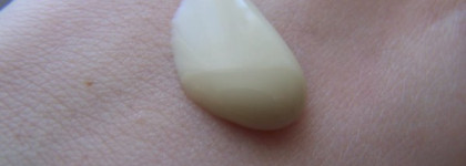 И отличник, и троешник Himalaya Herbals Отшелушивающая маска c миндалем и огурцом