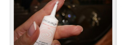 О ревуар ощущение сухости кожи и темные круги под глазами или крем Avene Soothing Eye Contour Cream