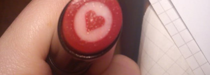 Случайное приобретение от Oriflame, Triple Core Lipstick оттенок  Love red