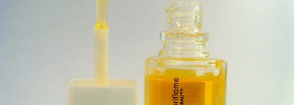 Oriflame Beauty Nail Food Питательное масло-уход для ногтей и кутикулы «Блестящий атлас»