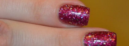 Два новогодних безумца и еловая веточка