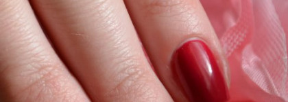 Ягода-малина на ногтях - YSL La Laque Couture #9 Fuchsia Intemporel