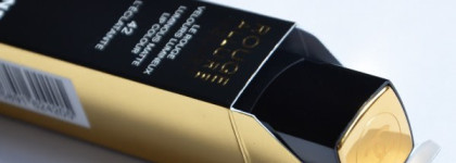 Казнить нельзя помиловать: Chanel Rouge Allure Velvet #42 L'eclatante