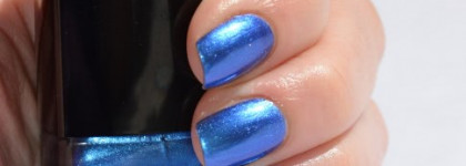 Лаковое лето Chanel: Chanel le Vernis 657 Azure, 667 Bel-Argus