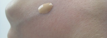 Тональный флюид Chanel Perfection Lumiere (#10). Его можно приручить