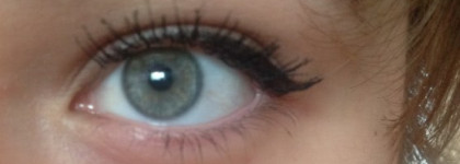 Неплохая (?) работа от MAC Studio Finish Concealer Cache-cernes Spf-35 NC20