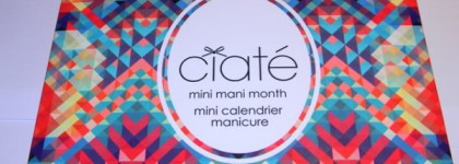 Рождественский календарь Ciaté Mini Mani Month