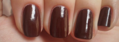 Совсем некалорийный шоколад - лак для ногтей Oriflame # 20791.1 (dark brown)