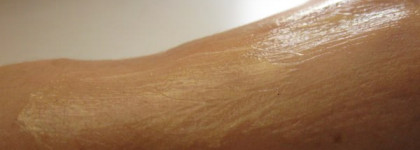 Повесть о том, как мне захотелось сверкать. Набор Skin so soft "Золотая история" от Avon