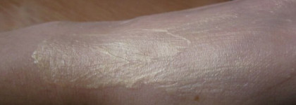 Повесть о том, как мне захотелось сверкать. Набор Skin so soft "Золотая история" от Avon