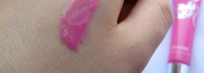 Розовый-розовый блеск от Victoria's secrets Beauty Rush lip gloss