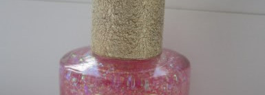 Красный прекрасный и немного блестяшек