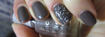 Коричневый с ноткой серого Essence Colour&Go 71 trendsetter