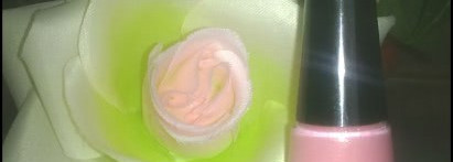 Блестящая нежность на ногтях с лаком Alvin D’or #04