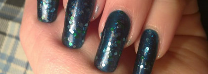 Лазурные грезы с Essence 78 blue addicted