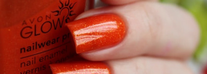 Avon Glow nailwear pro+ — Flaming Orange