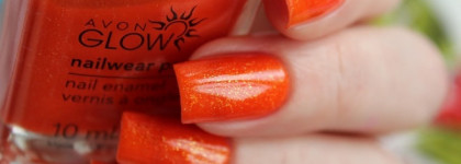 Avon Glow nailwear pro+ — Flaming Orange