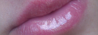 Набор блесков Estee Lauder Travel Exclusive в оттенках Sugar Rush 44 ,Rock Candy 09 , Impulsive Coral 20