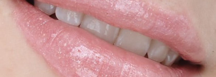 Полный аут от Oriflame. Губная помада «100%цвета» в оттенке "Прозрачный беж"(21142)