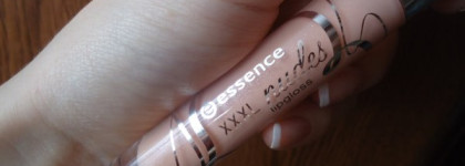 Обзор весенних покупок. Часть первая. Блеск для губ Xxxl shine lipgloss nudes от  Essence(оттенок 01 Pure Beauty)