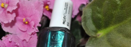 Один из "осенних" Эсси.Изумрудный. Essie Dive Bar 90