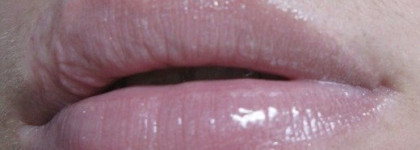 Нежный капризуля: блеск для губ Bourjois Effet 3D gloss #33 Brun poetic