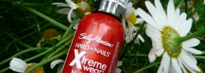 Sally Hansen Xtreme wear #91 So Poppy